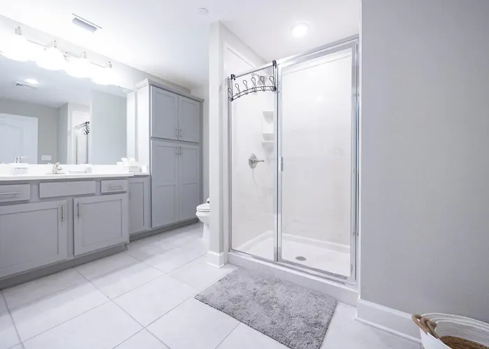 Phoenix Gulf Towers 2707 Apartment